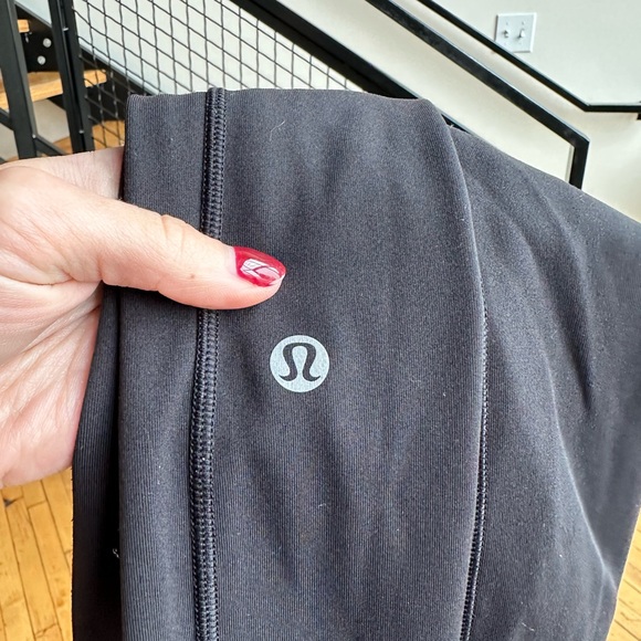 Lululemon Speed Up Tight 28" *Full-On Luxtreme Black - Picture 5 of 5